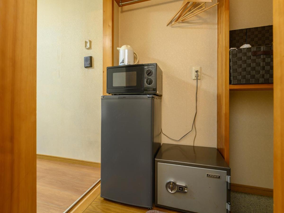 Tabist Tatsumi Business Hotel Мацусака Экстерьер фото